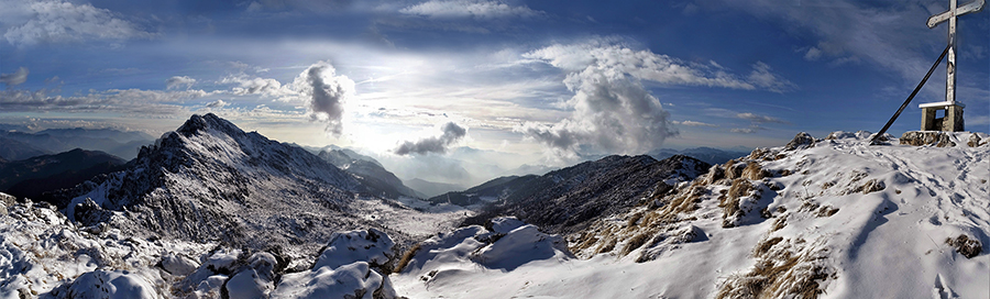 Cima Croce (1878 m) a dx e Cima Alben (2020 m) a sx